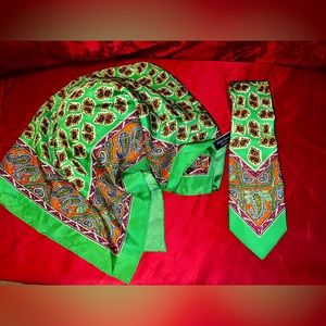 Men's Ralph Lauren Purple Label Neck Tie and Scarf Paisley Pairing in Silk